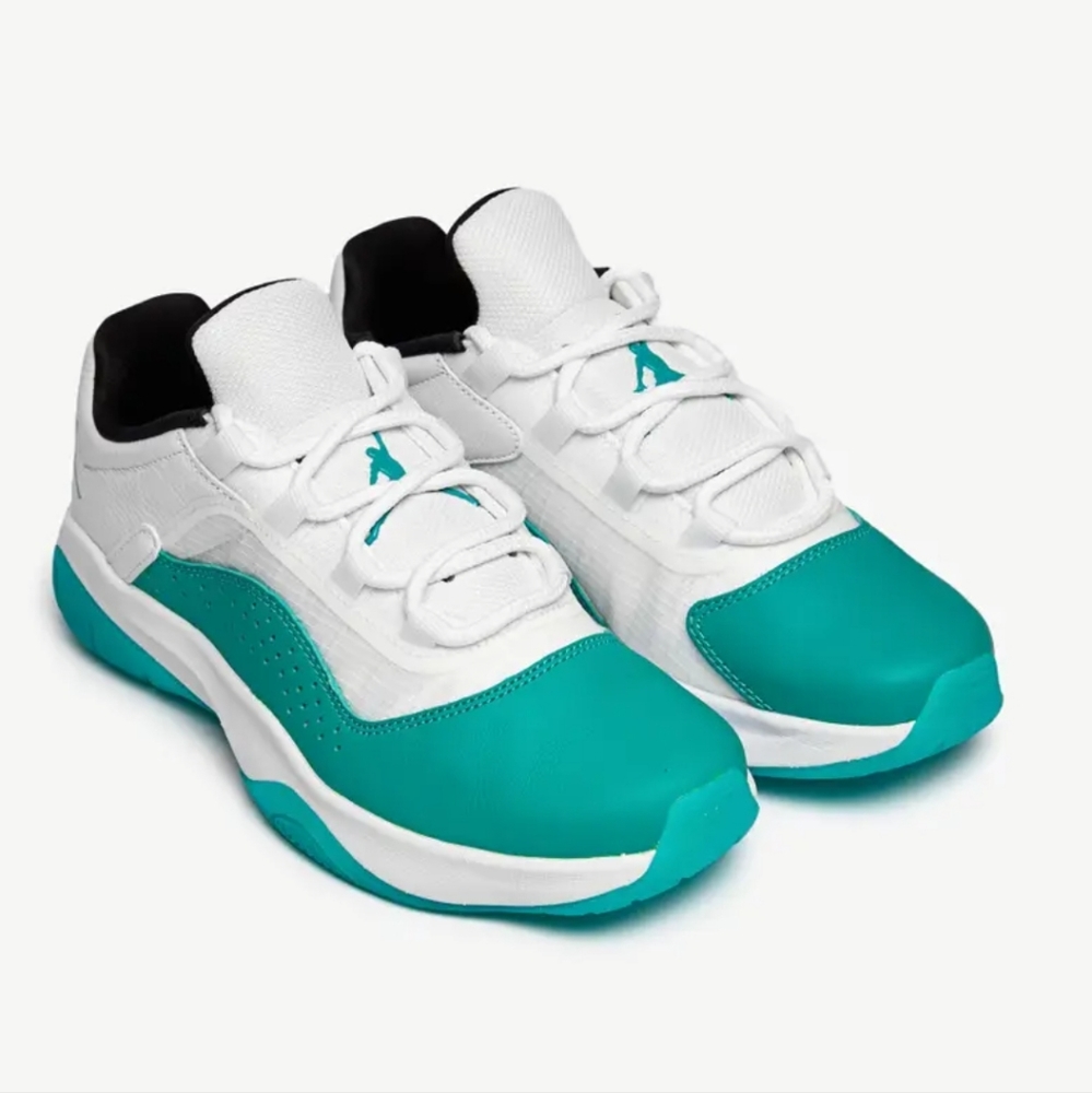 Jordans - Picture 12 of 17